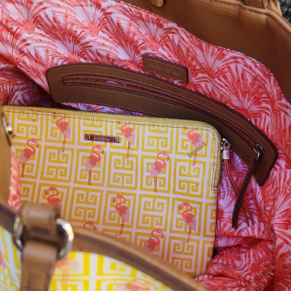 Stella & Dot Beach Flamingo Yellow and Brown Geometric Tote w/ matching case